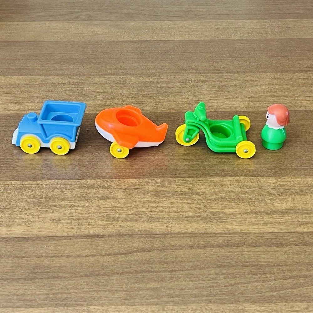 Vintage Fisher Price Little People Lot‎ Nursery Set Of 3 Ride On Toys Green Girl - Picture 3 of 10